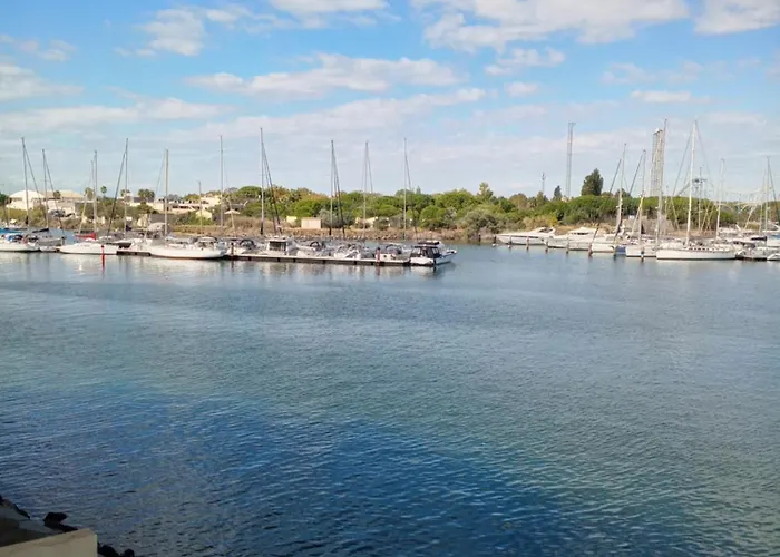 Avec Loggia Cap D شقة *